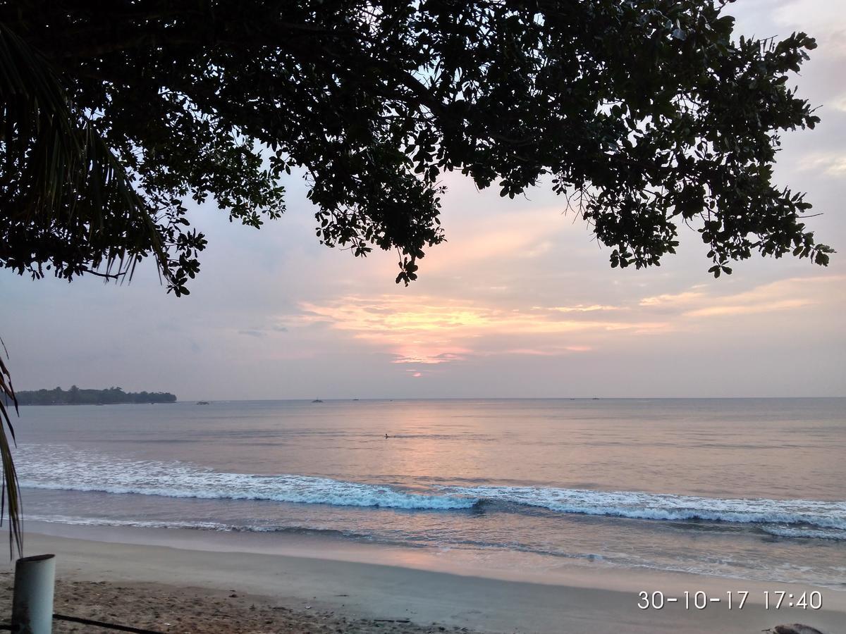 Ferienwohnung Kondominium Pantai Carita Anyer Exterior foto